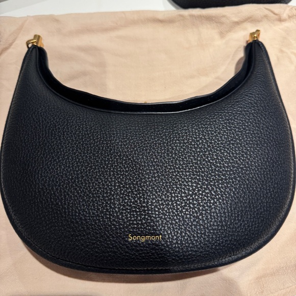 Chic Black Hobo Bag with Sleek Design and Versatile Style - Picture 6 of 14